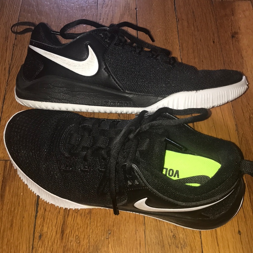 Zoom HyperAce 2 Women’s Volleyball gently worn